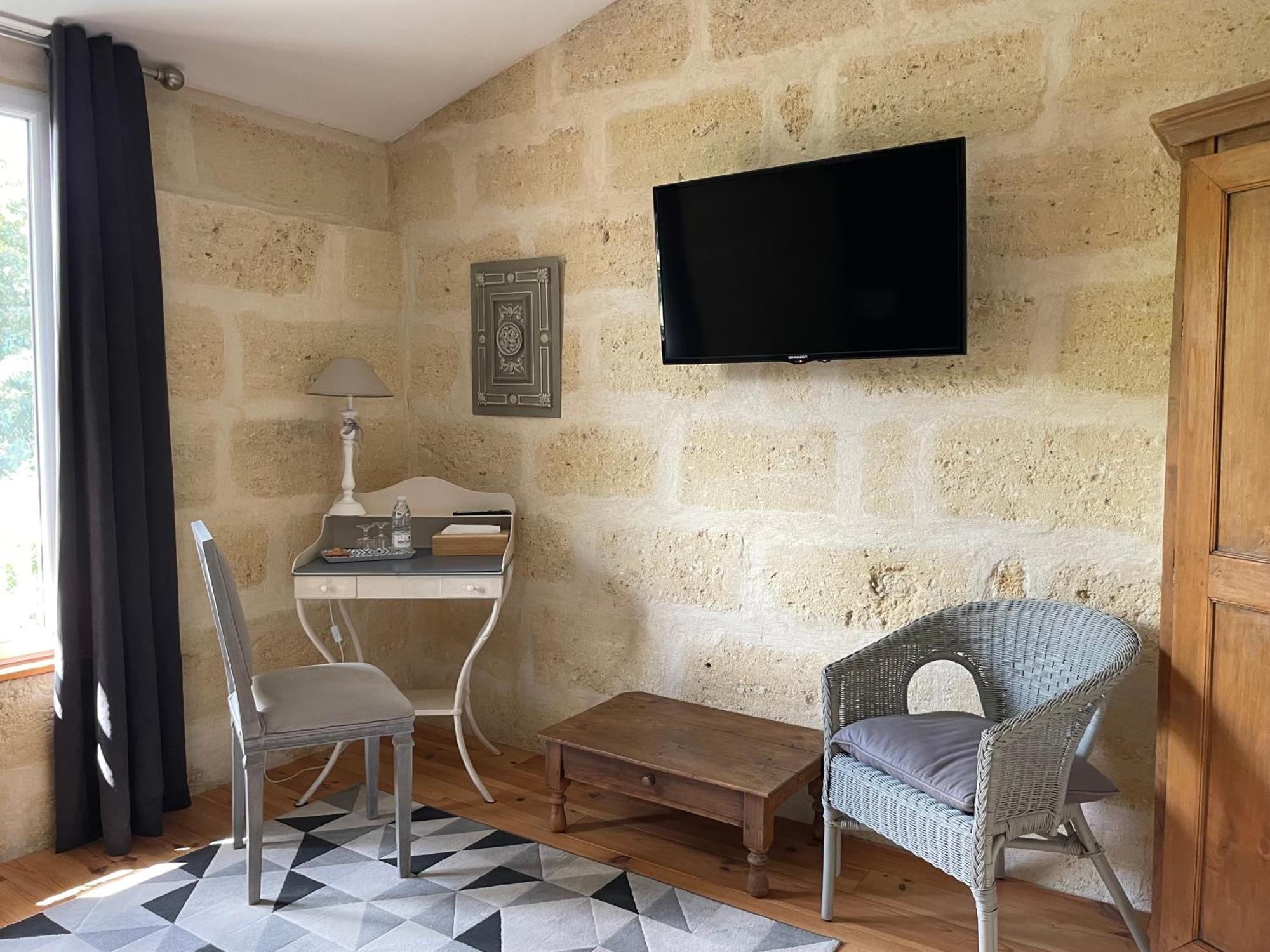 לינה וארוחת בוקר Saint-André-de-Cubzac Domaine De Monein מראה חיצוני תמונה