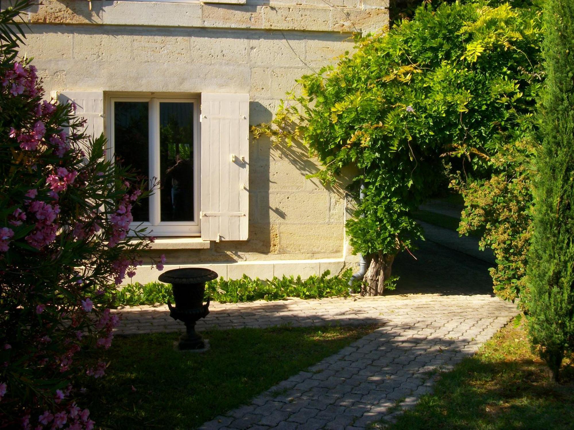 לינה וארוחת בוקר Saint-André-de-Cubzac Domaine De Monein מראה חיצוני תמונה