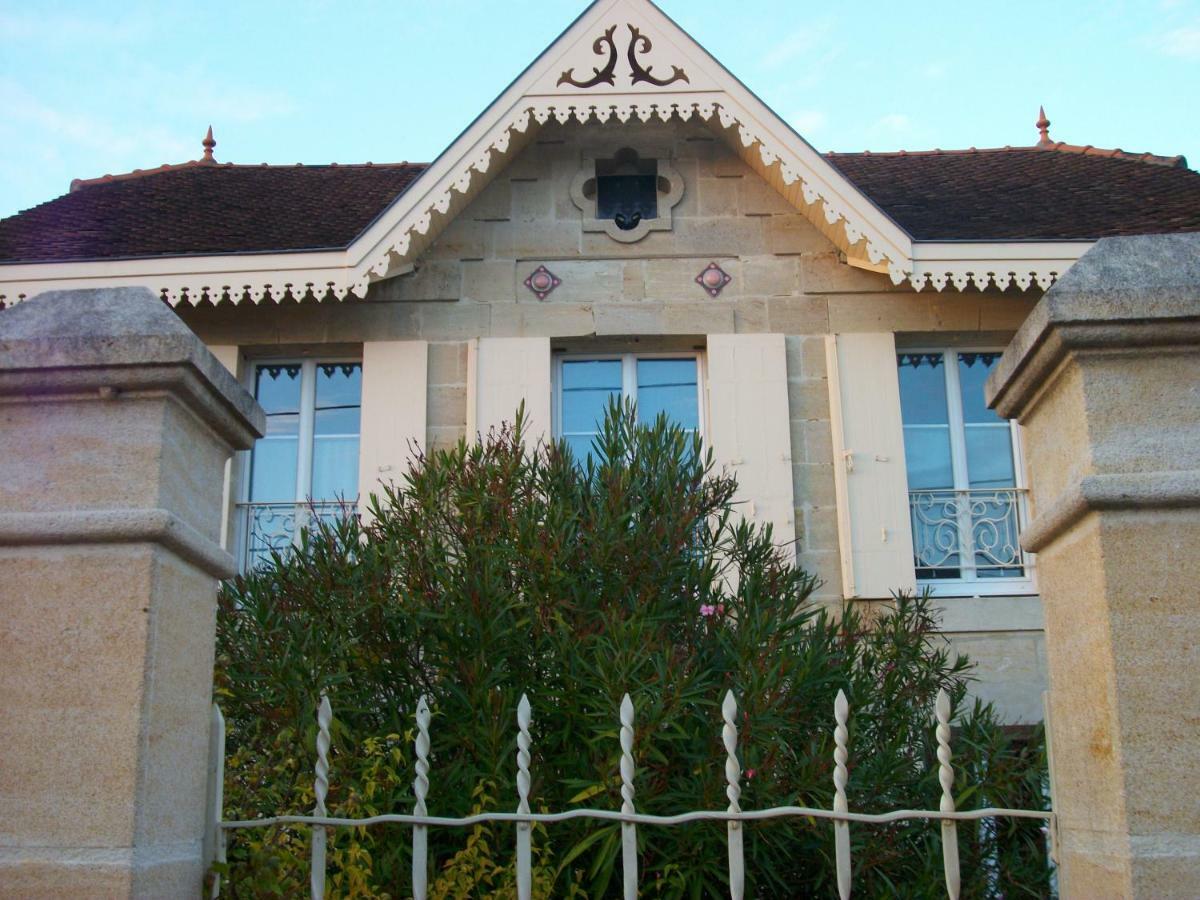לינה וארוחת בוקר Saint-André-de-Cubzac Domaine De Monein מראה חיצוני תמונה